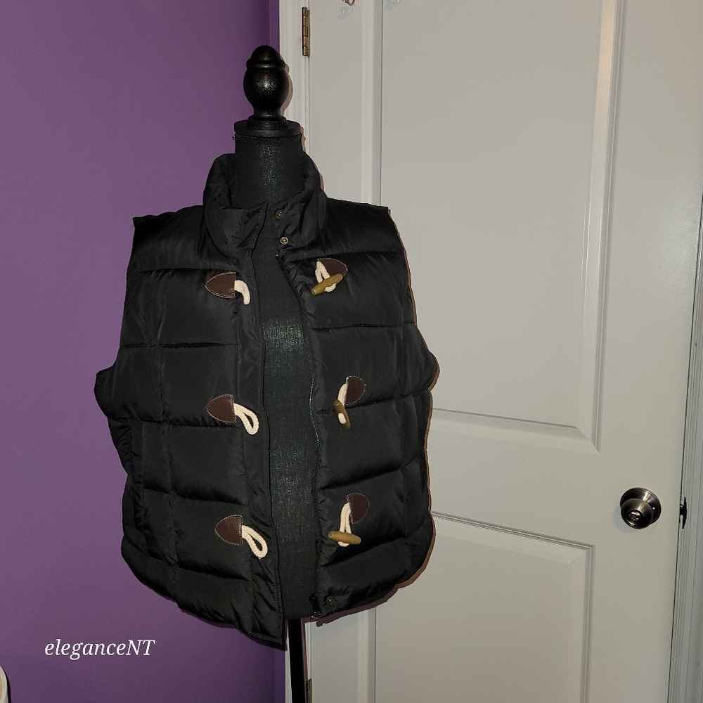 Arizona Jeans Black Puffer Vest with Toggle Closures Sz: 1X - Picture 12 of 12